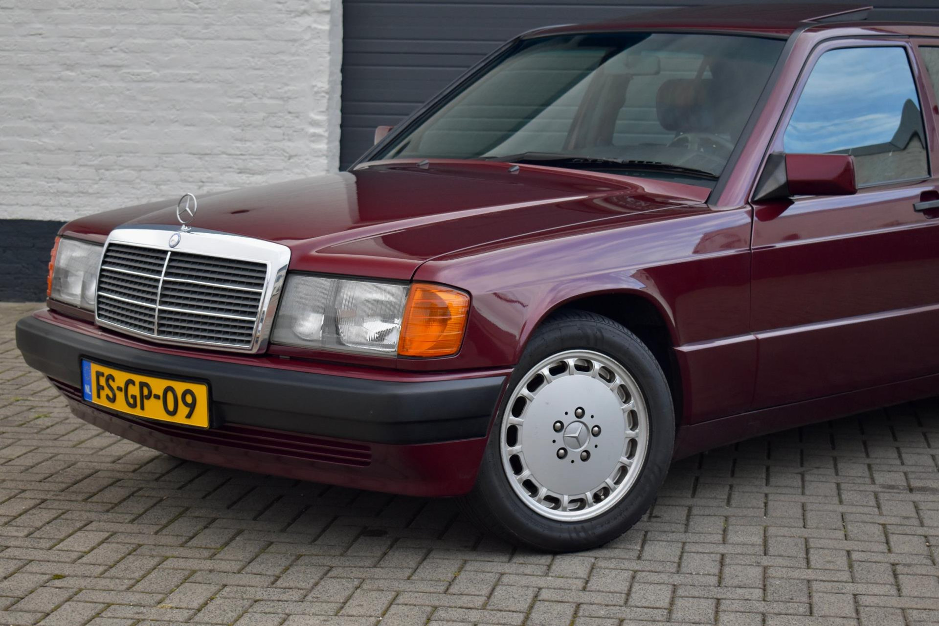 47832236-20.jpg