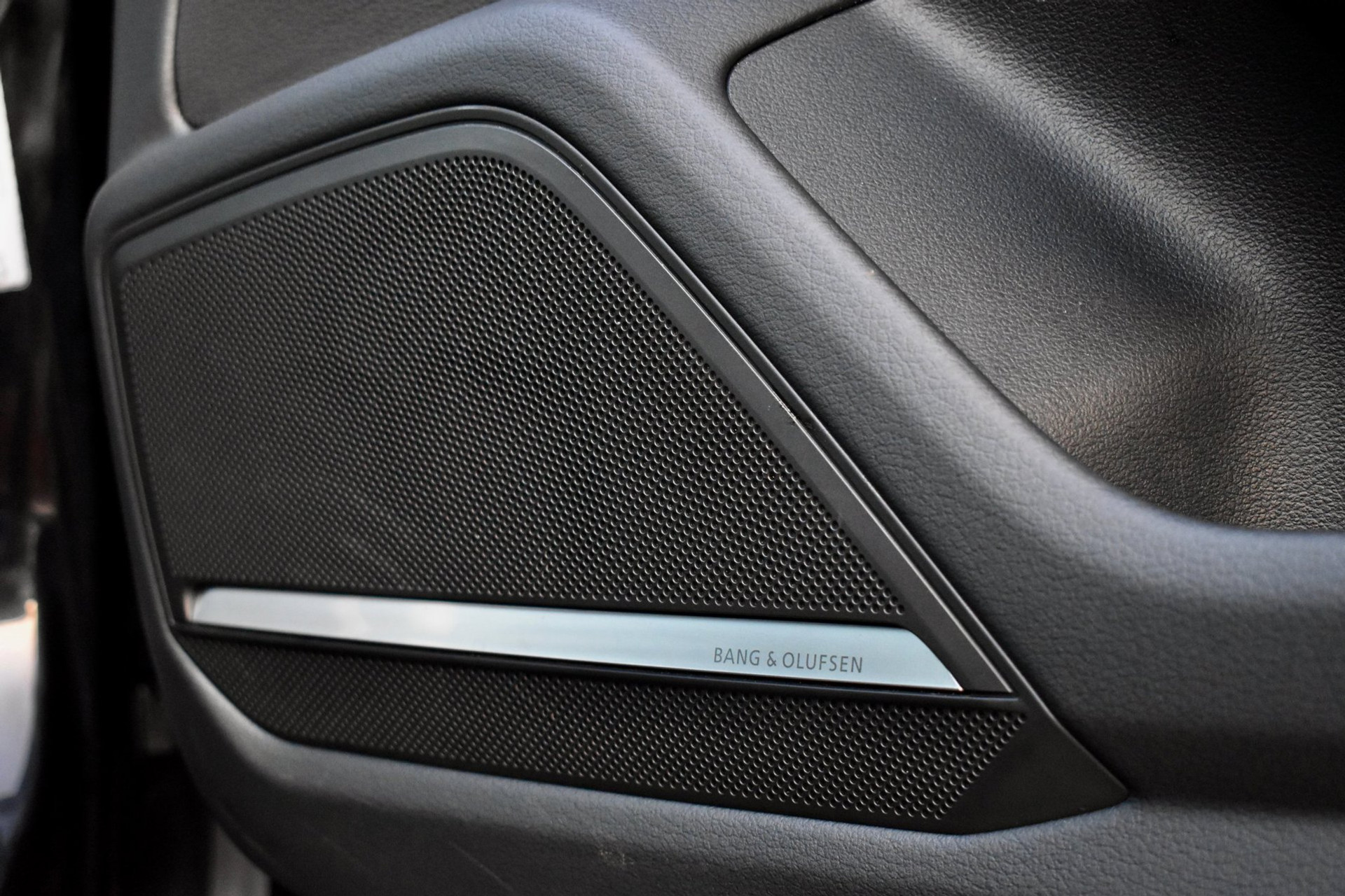 54262183-21.jpg
