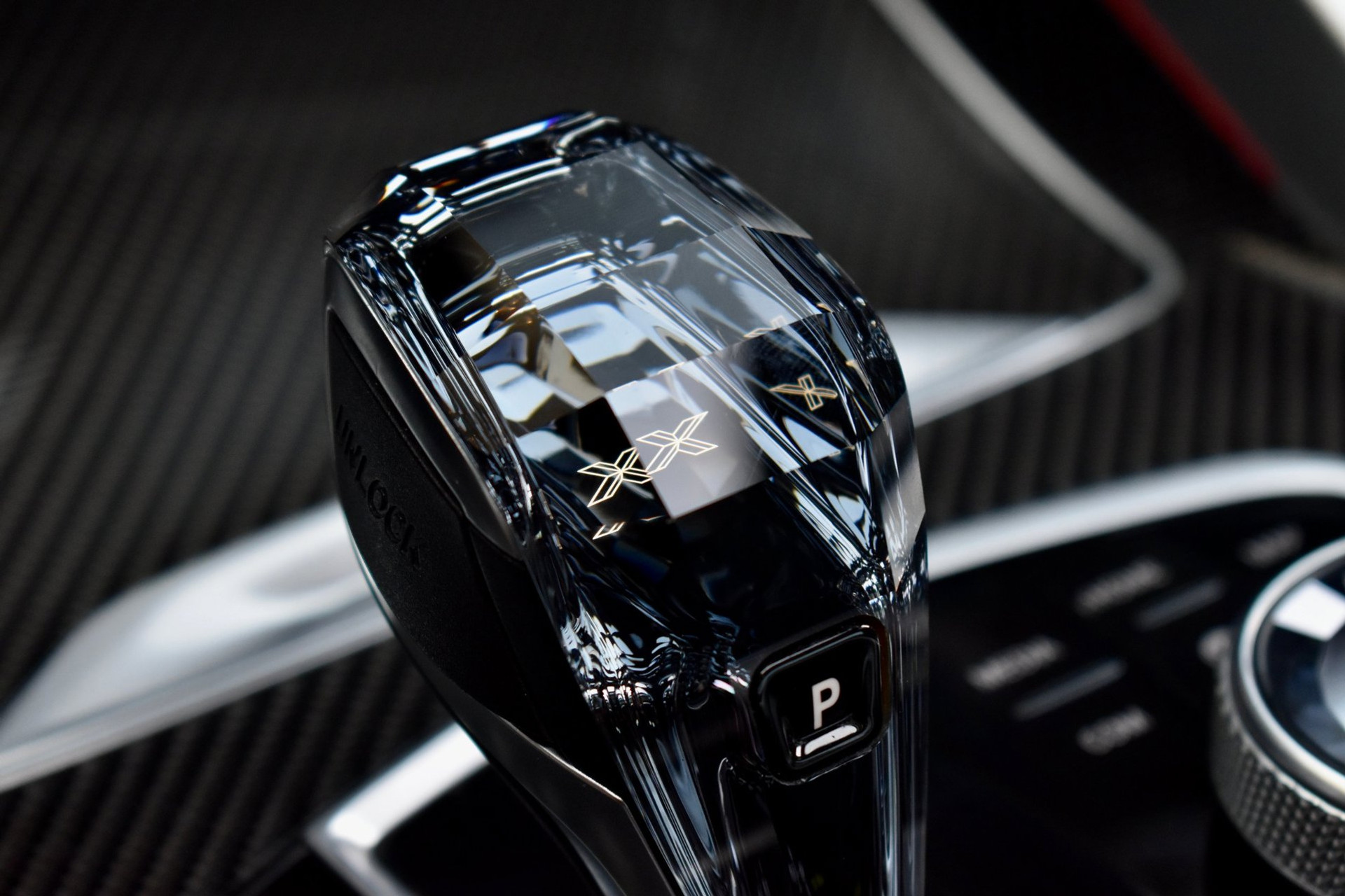 55641422-20.jpg